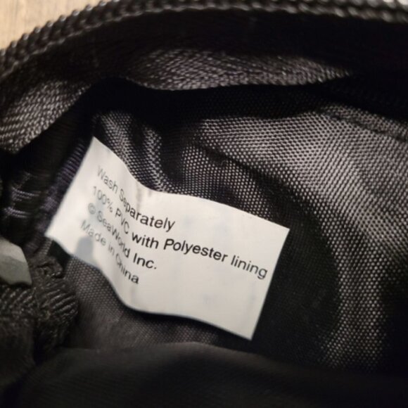 SeaWorld Vintage Shamu Fanny Pack - Picture 6 of 6